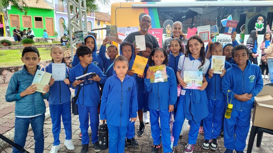 Fundação Pedro Calmon encanta na Feira Literária de Mucugê