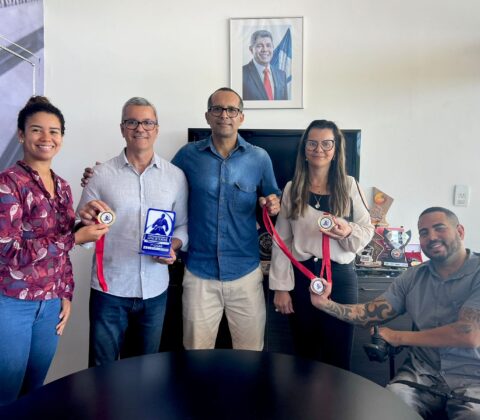 Imagem do post Multicampeão de karatê de surdos, Jardel visitou a Sudesb nessa quarta