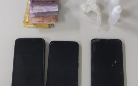 Imagem do post Drogas são encontradas com suspeitos de tráfico em Itabuna