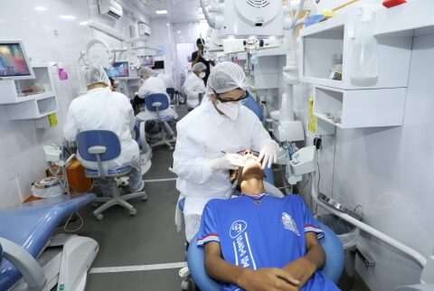 Imagem do post Odontomóvel transforma sorrisos e eleva autoestima dos estudantes da rede estadual