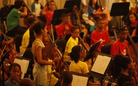 Imagem do post Neojibá: Programa do Governo transforma vida de crianças e adolescentes por meio da música