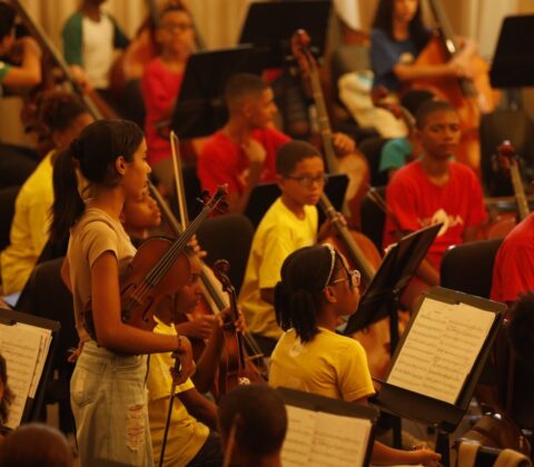 Imagem do post Neojibá: Programa do Governo transforma vida de crianças e adolescentes por meio da música