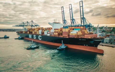 Imagem do post Salvador recebe supernavio de 366 metros e inaugura rota logística com a Ásia