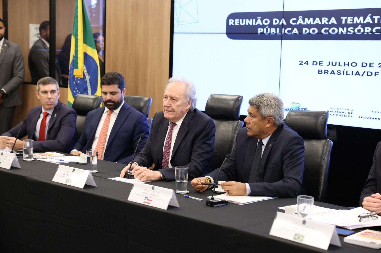 Em Brasília, governador participa de debate sobre segurança pública com o Consórcio Nordeste