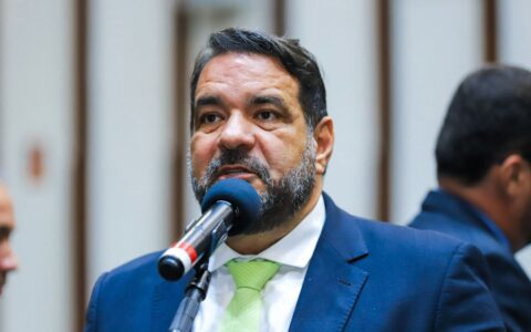 Imagem do post Líder da oposição critica fila da regulação na Bahia: “O que falta é gestão”