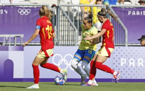 Imagem do post Futebol feminino perde para a Espanha, mas avança para as oitavas