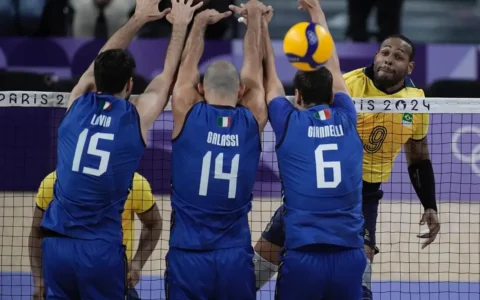 Imagem do post Brasil é superado pela Itália na estreia do vôlei masculino em Paris