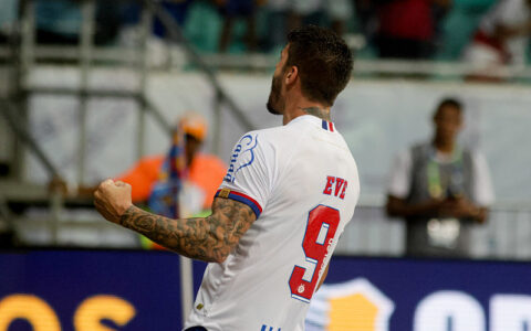 Imagem do post Saiba quanto o Fluminense vai desembolsar para tirar Everaldo do Bahia