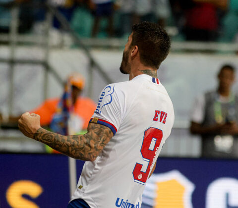 Imagem do post De volta ao Esquadrão? Bahia negocia retorno do atacante Everaldo para 2026