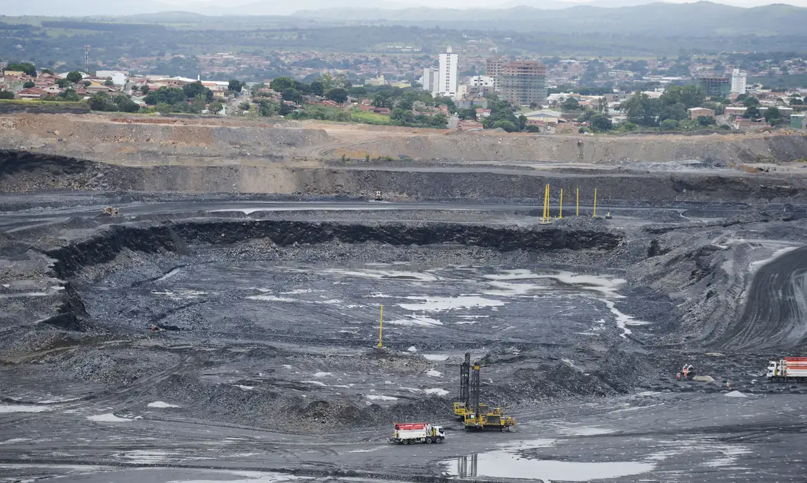 Mineradoras querem lei que desonera minerais críticos e estratégicos