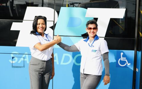 Imagem do post BRT Salvador passa a ter mulheres no quadro de motoristas do sistema