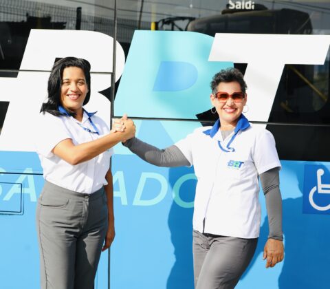 Imagem do post BRT Salvador passa a ter mulheres no quadro de motoristas do sistema
