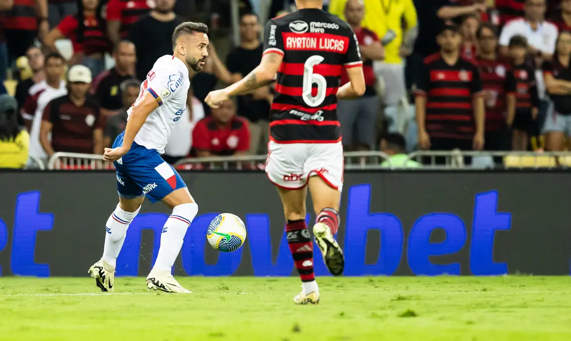 Saiba onde assistir o jogo do Bahia contra o Flamengo nesta quarta