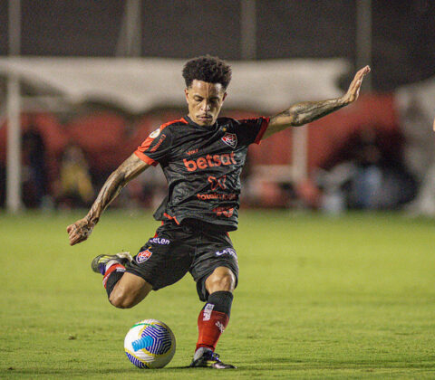 Imagem do post Matheusinho desfalca o Vitória no clássico Ba-Vi