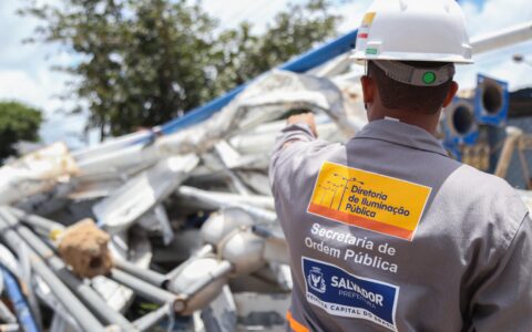 Imagem do post Substituições de postes danificados por acidentes de trânsito em Salvador crescem 33% em relação a 2023