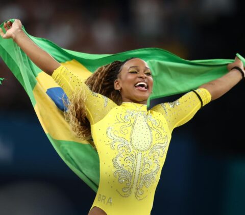 Imagem do post Rebeca Andrade é prata no individual geral na ginástica em Paris