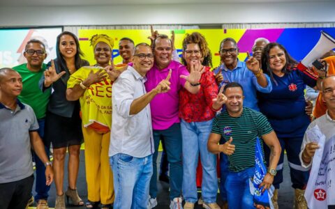 Imagem do post Geraldo e Fabya reúnem servidores municipais e recebem propostas para programa de governo