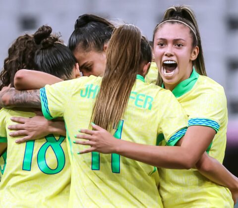Imagem do post Brasil derrota Espanha e garante lugar na final do futebol feminino