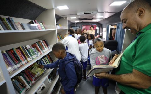 Imagem do post Programação da Flipelô 2024 tem Biblioteca Itinerante e projeto Leve e Leia