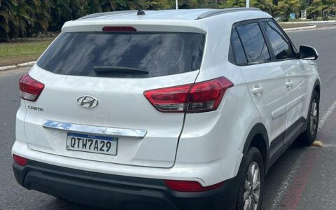 Imagem do post Assaltante de veículo solto em audiência de custódia vai a Fórum utilizando carro roubado e acaba preso pela terceira vez