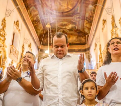 Imagem do post Geraldo dá início à campanha eleitoral na Igreja do Bonfim: “Vamos cuidar da cidade inteira”