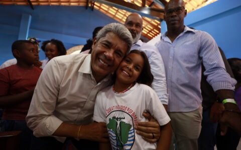 Imagem do post Governo baiano entrega nova infraestrutura e casas para comunidade quilombola de Seabra