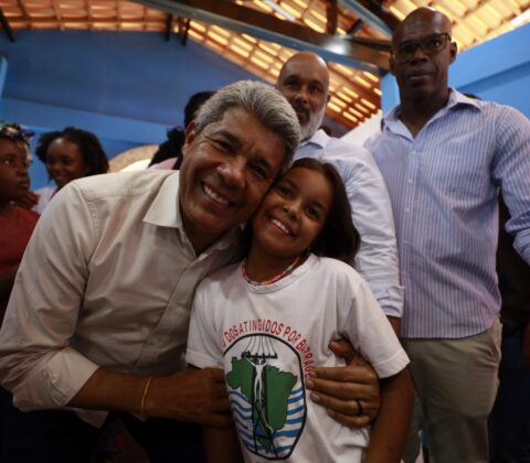 Imagem do post Governo baiano entrega nova infraestrutura e casas para comunidade quilombola de Seabra