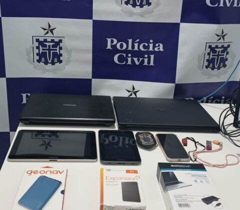 Imagem do post Eletrônicos são apreendidos na casa de mulher investigada por stalking