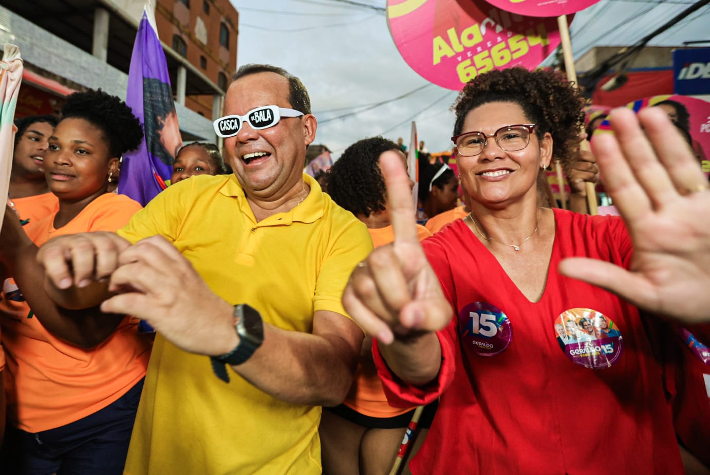 Em caminhada no Imbuí, Geraldo garante ampliação e recuperação de áreas verdes em Salvador