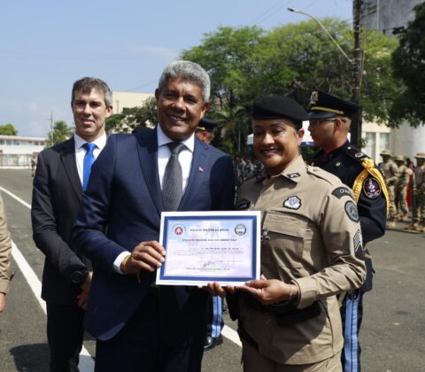 Imagem do post Reconhecimento: Governador participa de condecoração de 210 policiais militares por bravura e dedicação