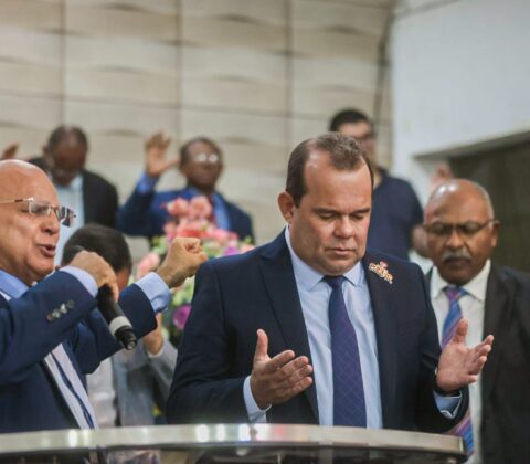 Imagem do post Em culto na Assembleia de Deus, Geraldo fala sobre poder da fé e da família