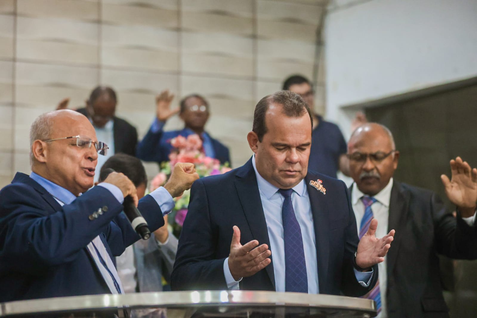 Em culto na Assembleia de Deus, Geraldo fala sobre poder da fé e da família