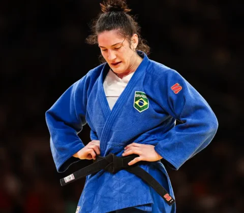 Imagem do post Medalhista olímpica, Mayra Aguiar é eliminada na estreia de Paris 2024