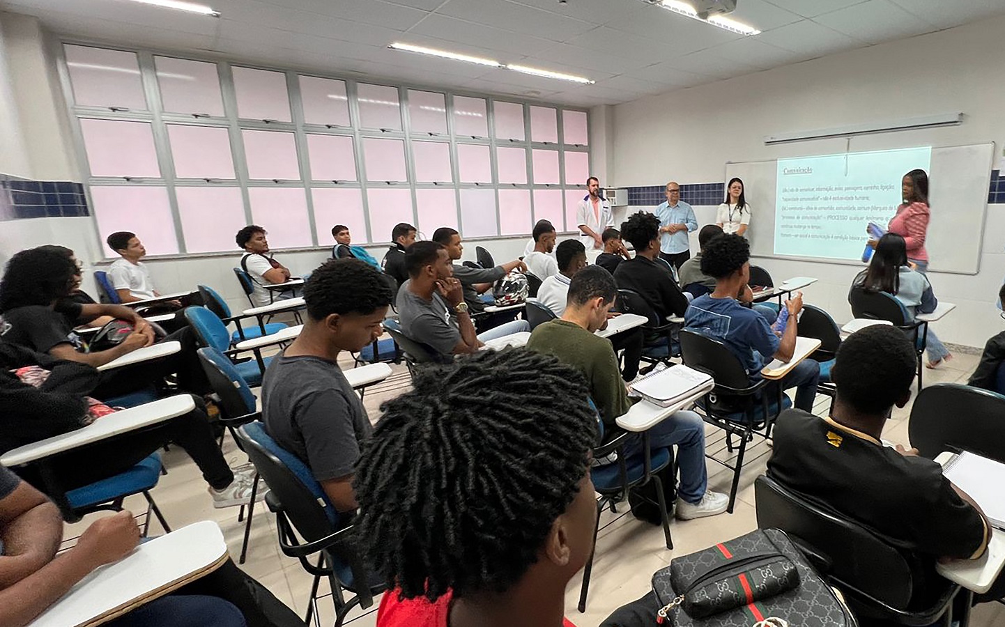 Curso de qualificação profissional de Jovens Aprendizes na área de Montagens de Andaimes capacita 30 jovens de Camaçari e Dias d’Ávila