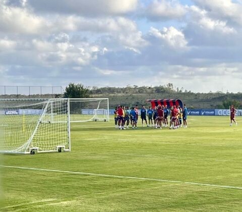 Imagem do post BIEL E CAULY SÃO POUPADOS DO 1º TREINAMENTO DA SEMANA; REZENDE FICA NA TRANSIÇÃO