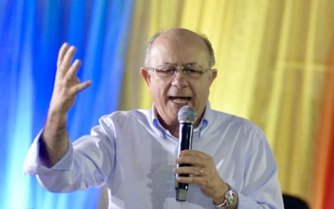 Imagem do post MP Eleitoral pede investigação de Zé Ronaldo por fake news sobre Zé Neto