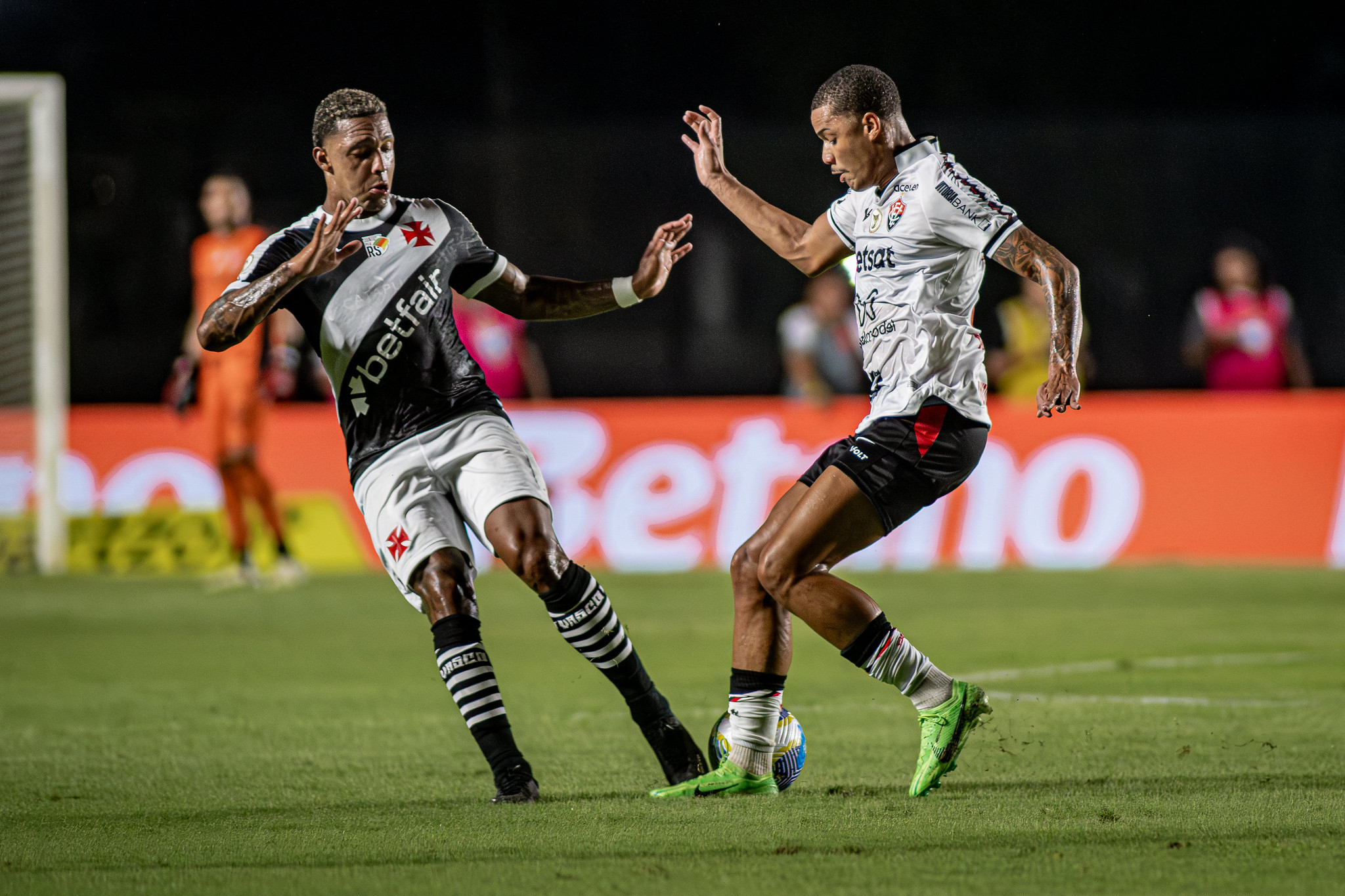 Confira onde assistir o jogo do Vitória contra o Vasco neste domingo