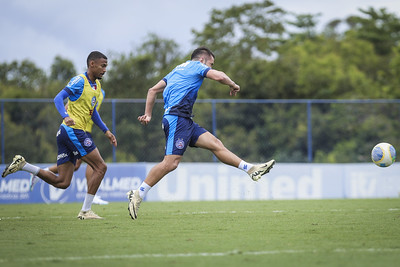 Com Acevedo em campo, Bahia segue preparação de olho no Criciúma