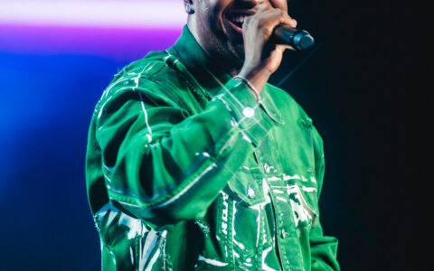 Imagem do post Thiaguinho apresenta show da turnê ‘Sorte’ no Armazém Convention neste sábado (21)