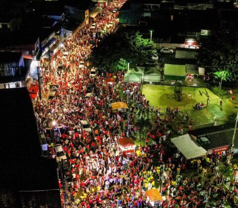Imagem do post Caminhada de Luiz Caetano com Jerônimo reuniu 20 mil pessoas em Camaçari