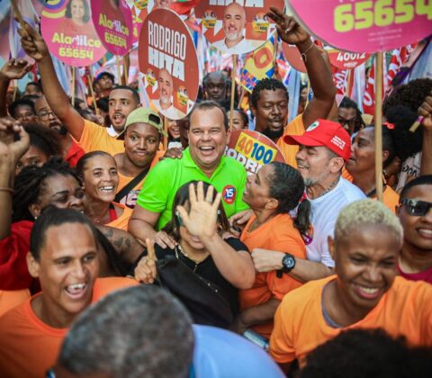 Imagem do post Geraldo anuncia Programa Pé-de-Meia para estudantes da rede municipal