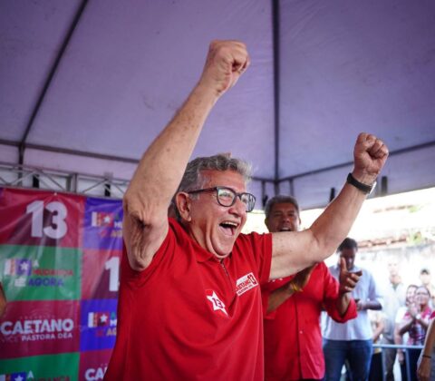 Imagem do post Pesquisa revela: Caetano (PT) lidera com 54% e pode ganhar em Camaçari no primeiro turno