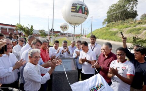 Imagem do post Jerônimo entrega duplicação de rua de acesso ao Barradão