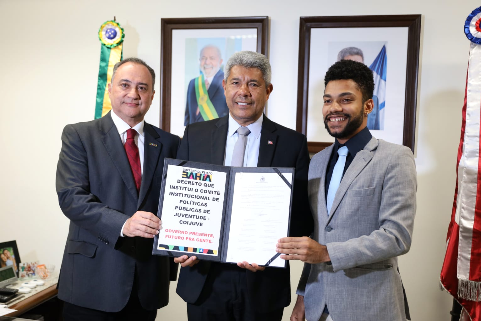 Governo Jerônimo institui comitê de políticas públicas voltado para a juventude