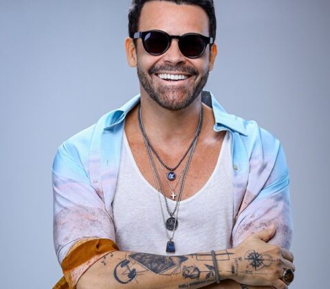 Imagem do post Alexandre Peixe lança primeiro EP do projeto audiovisual “Peixxe – 20 anos”