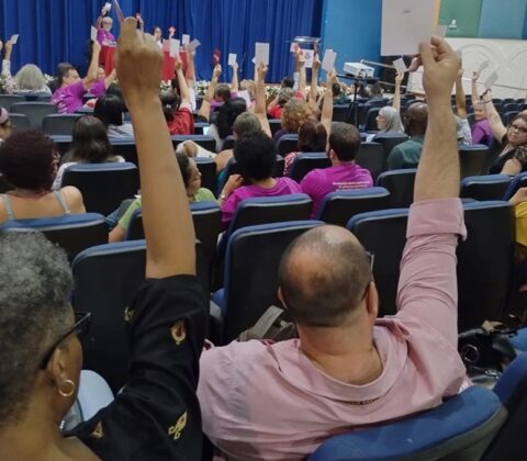 Imagem do post Professores da UNEB aprovam estado de greve; Governo fará nova proposta na quinta