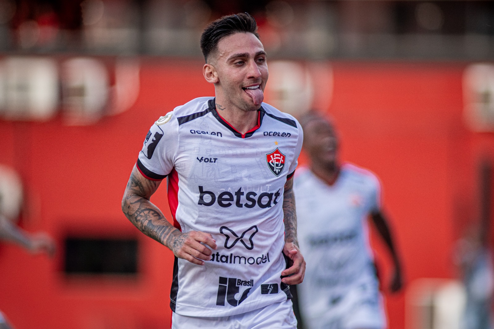 Vitória vence Juventude com gol de pênalti e deixa a zona de rebaixamento