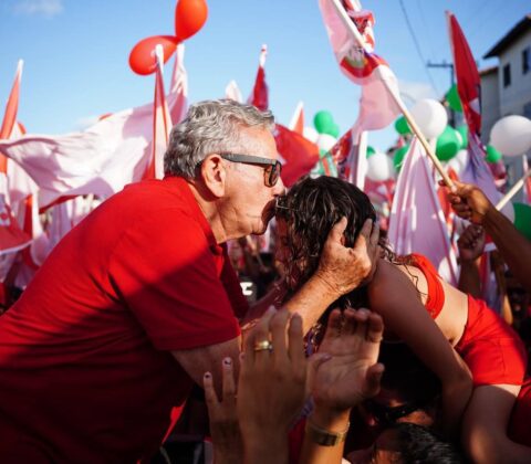 Imagem do post “Vamos devolver a prefeitura ao povo”, diz Luiz Caetano em Camaçari