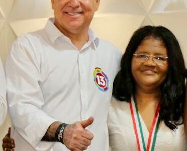 Imagem do post Ex-aliada de Pablo Roberto declara apoio a Zé Neto em Feira de Santana