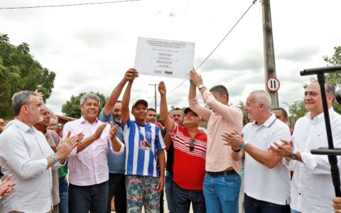 Imagem do post Jerônimo faz entregas de R$ 3,8 milhões em Várzea do Poço